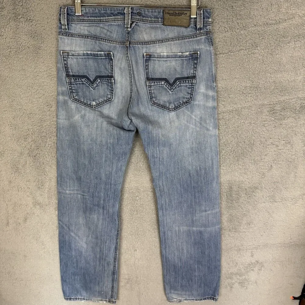 Diesel Men's Relaxed Jeans - Light Blue‎